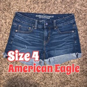 AMERICAN EAGLE dark wash jean shorts